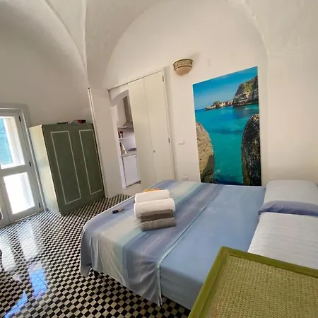 Semesterbostad Illiria A Vecchia Vicinissima Al Mare